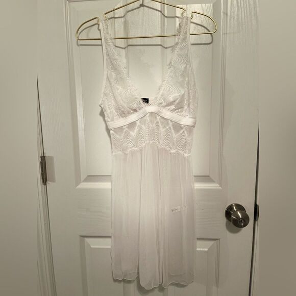 Cosabella White Lace Chemise - Picture 2 of 10